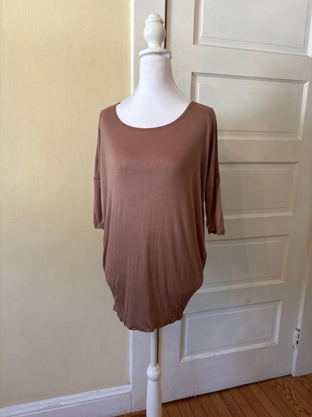 Women's tshirt tunic top hilow high low 3/4 sleeve basic brown layering NEW